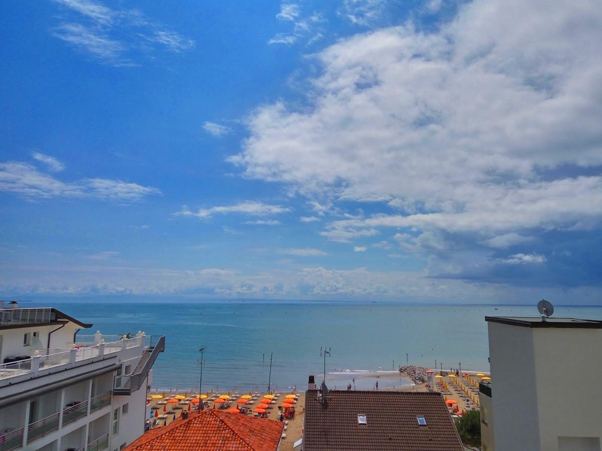 Apartament Residenza Edda Lignano Sabbiadoro Zewnętrze zdjęcie