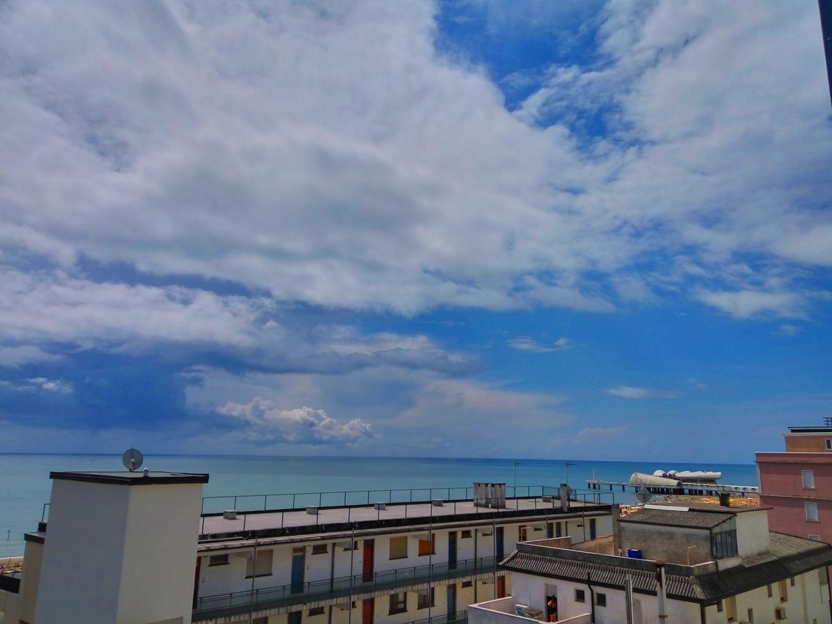 Apartament Residenza Edda Lignano Sabbiadoro Zewnętrze zdjęcie